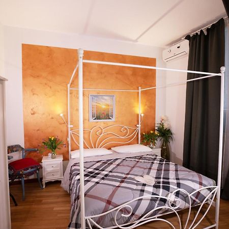 Like Romeo Suites Верона Екстериор снимка