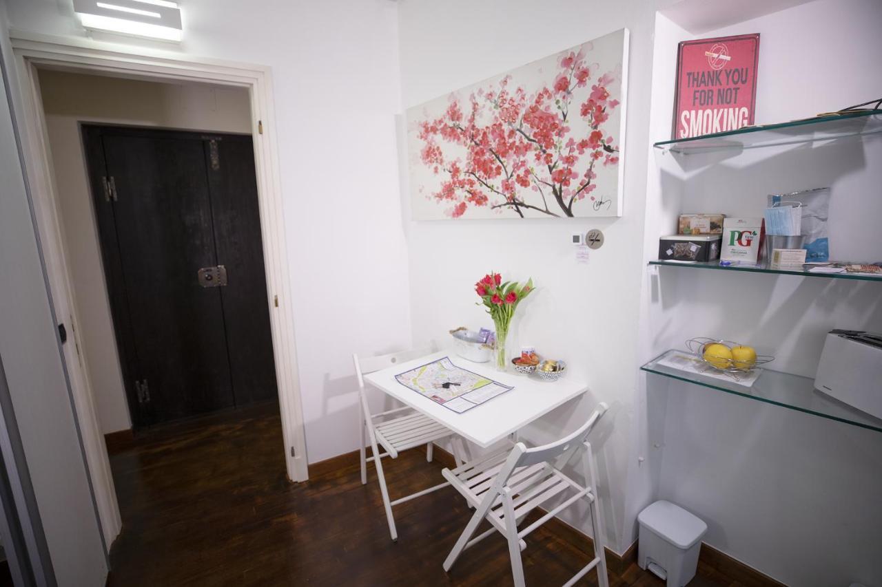 Like Romeo Suites Верона Екстериор снимка